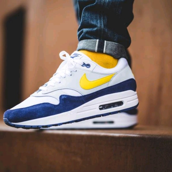 Meet your Posher, Donald - Picture 1 of 1